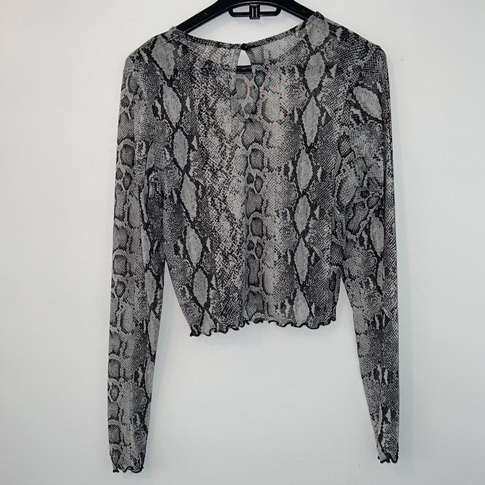 SOLD ❤️ Le Lis Sheer Snake Skin Top Size Large - Picture 2 of 5